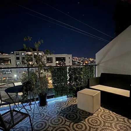 House In The Heart Of With Big Balcony Сasa de vacaciones