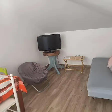 House In The Heart Of With Big Balcony Semesterbostad