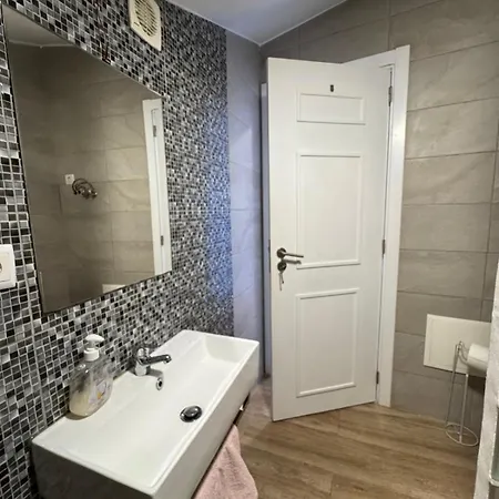 Hébergement de vacances House In The Heart Of With Big Balcony *