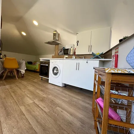 Hébergement de vacances House In The Heart Of With Big Balcony *