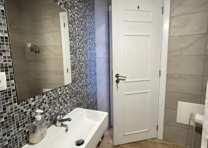 Casa vacanze House In The Heart Of With Big Balcony *